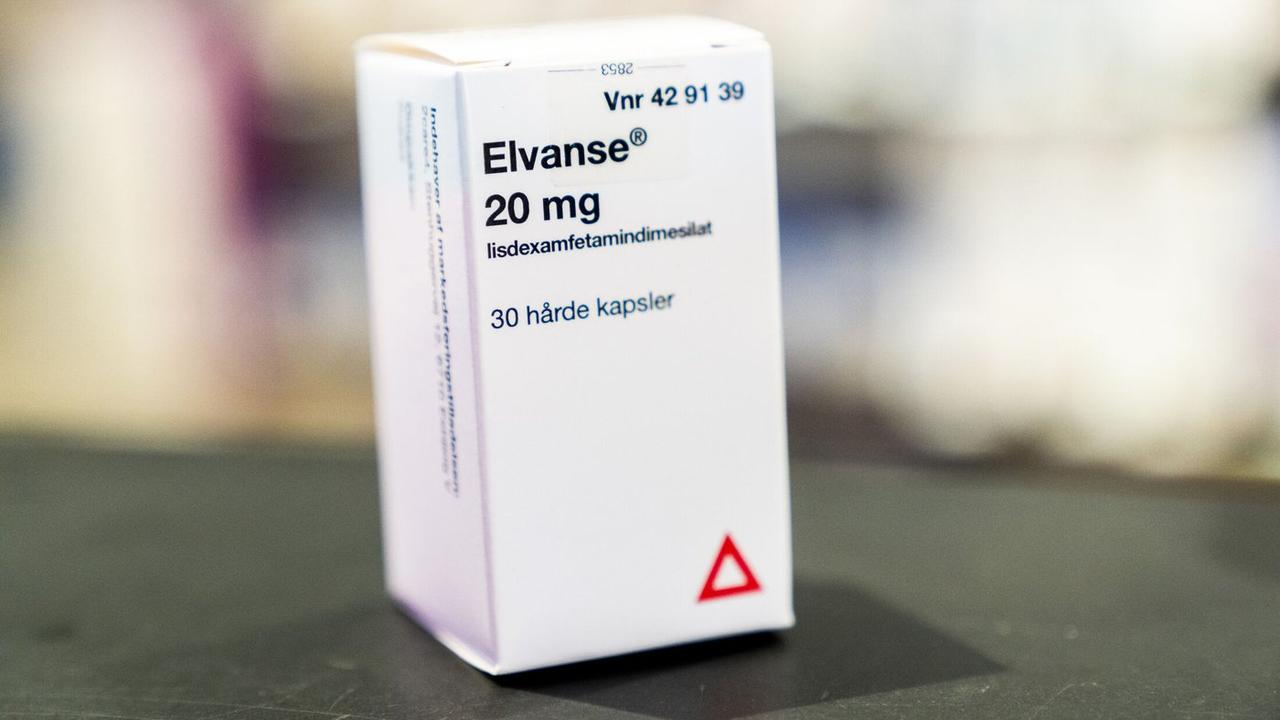 Box of Elvanse 20 mg lisdexamfetamin capsules, contains 30 hard capsules (pharmaceutical packaging)
